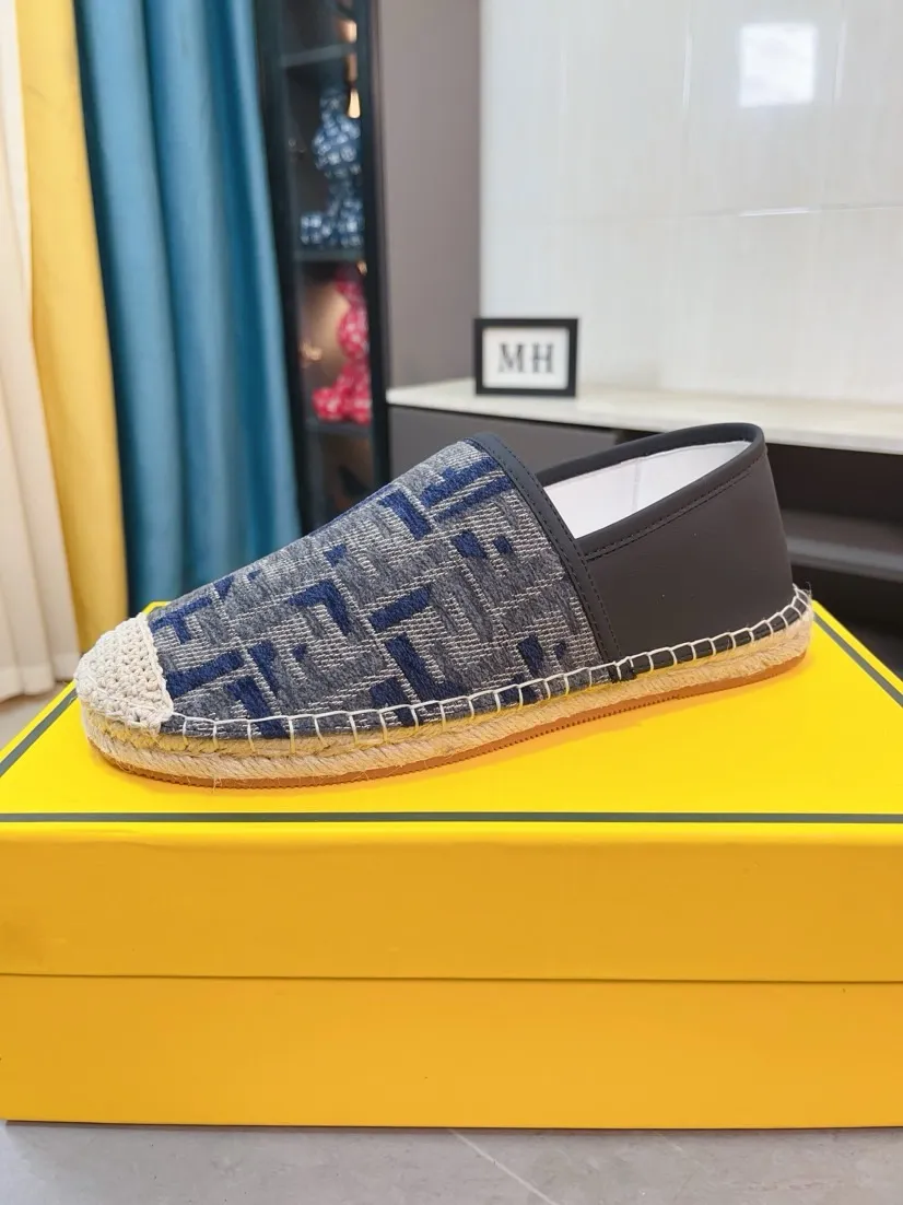 Men's shoes 💰400🌸🌸[FENDI] Fendi 💫Men's latest slip-on Loaf casual shoes ✔️The original one-to-one replica is available at the counter at the same time🏍️Fabrics: Italian imported fabrics, pure hand-pulled threads, raw rubber breathable and non-slip outsole, lining breathable and comfortable lambskin, density 100% comfortable, original rubber outsole wear-resistant ✔️Code number: 38-44, you deserve it, (Note: 45 can be customized, non-refundable and non-exchangeable)